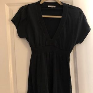 James Perse Basic Black empire waist shirt